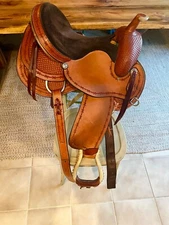 South Bend Saddle Co. All Around Western Saddle size 15” - Brown