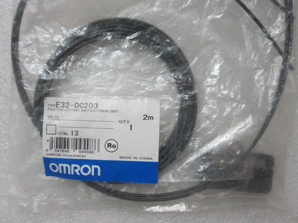 OMRON E32-DC200 Photoelectric Switch Fiber Unit E32DC200 Sensors Cbale - Image 1 of 1