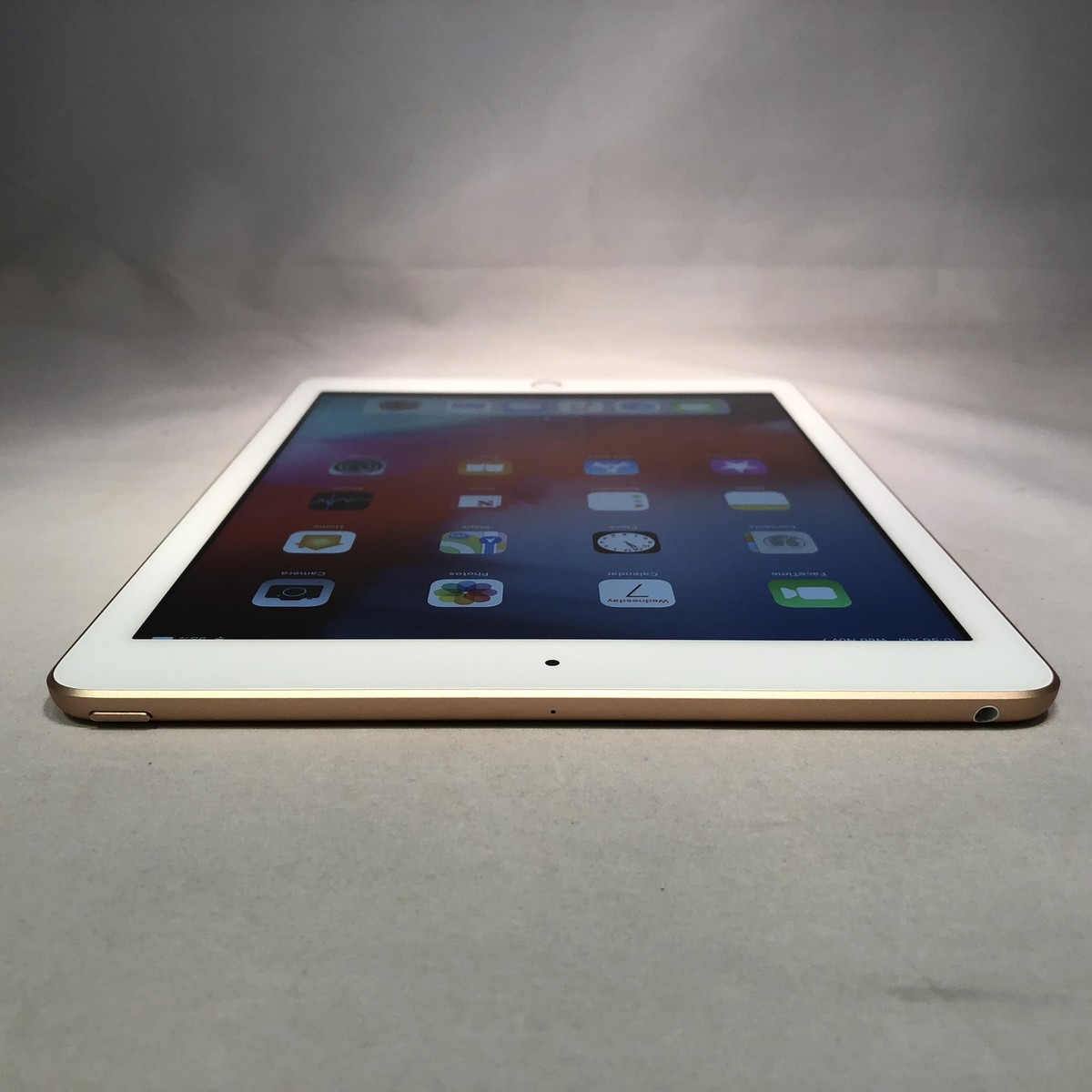 iPad 第6世代 32GB Wi-Fi ゴールド Apple iPad (6th Gen) 32GB Wi-Fi - Gold - Walmart.com