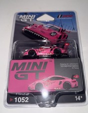 Mini GT  1052 -  Roxy  Porsche 911 GT3 R 77 - 2024 IMSA Road America AO Racing
