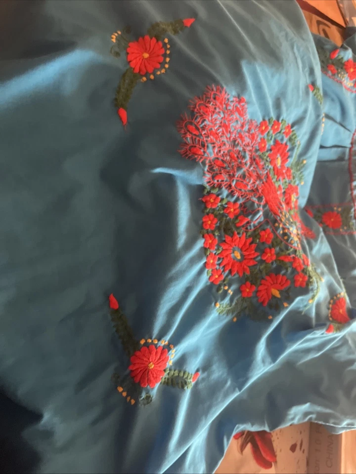 Vestido Turquesa Mexicano Puebla Bordado FLORAL 3x Hecho a Mano Foto 4 de 4