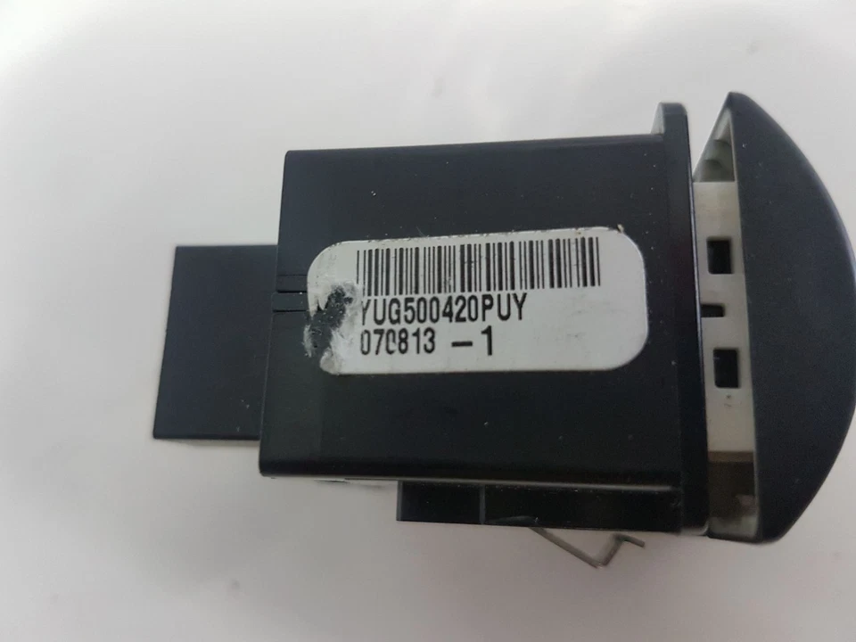 Interruptor de peligro Landrover Range Rover Sport 2005-2009 YUG500420PUY Foto 2 de 4