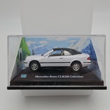 Cararama Hongwell 1:72 With Case & Stand White Mercedes-Benz CLK320 Cabriolet