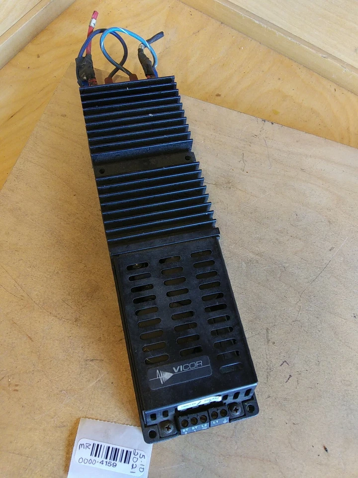 Módulo convertidor de voltaje Vicor VI-LFL-CY 28vdc EN STOCK EE. UU. LISTO PARA ENVIAR Foto 2 de 4