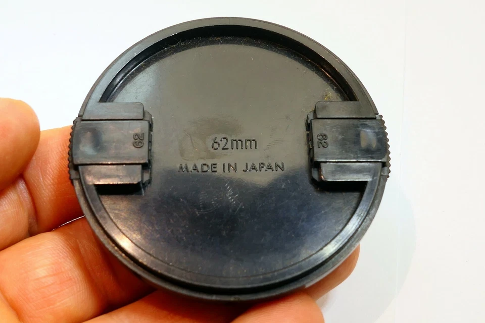 Sigma 62mm Front Lens cap snap on type genuine made in Japan - Image 4 of 4