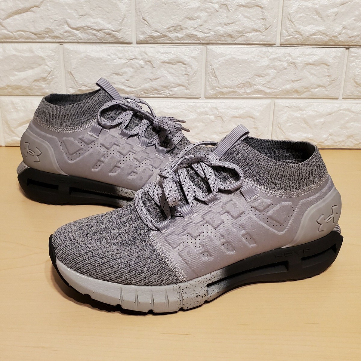 Under Armour Womens Size 10 HOVR Phantom Grey Black Running