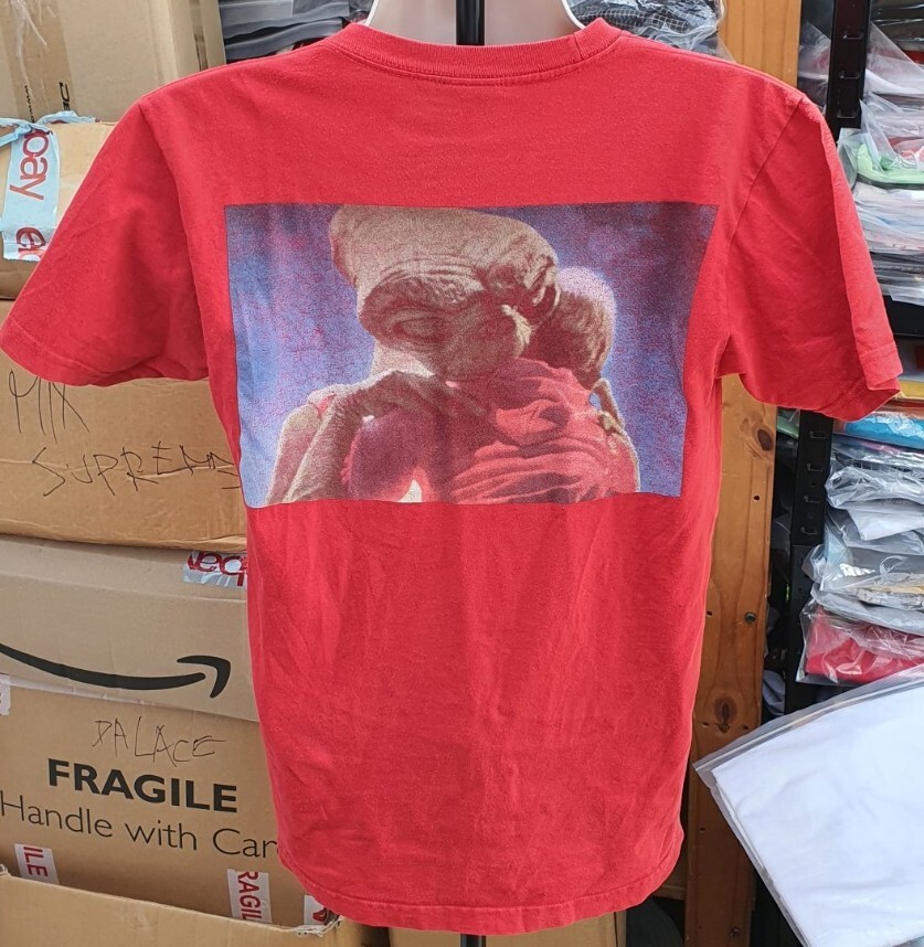 FW15 Supreme E.T Tee red T-shirt size M medium | eBay