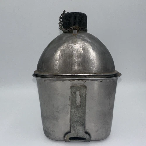 WW2 Army Canteen Taylor 1945