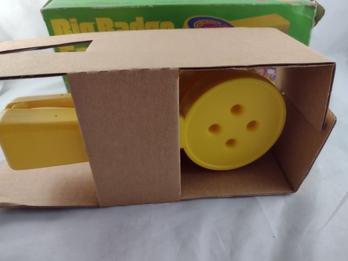 Vintage Ideal Big Badge Factory Toy Activity Set - Picture 10 of 14