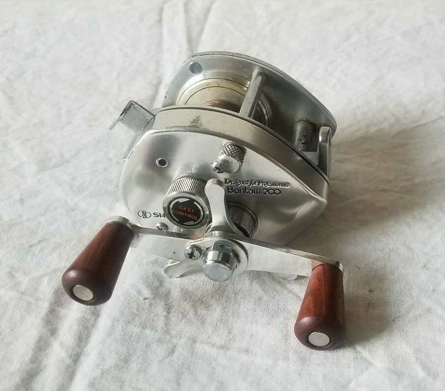 Rare Vintage Shimano Bantam Professional 200 Baitcasting Reel Silver Japan  RH