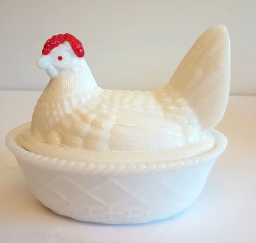 Vintage Westmoreland White Milk Glass Hen On Nest Dish