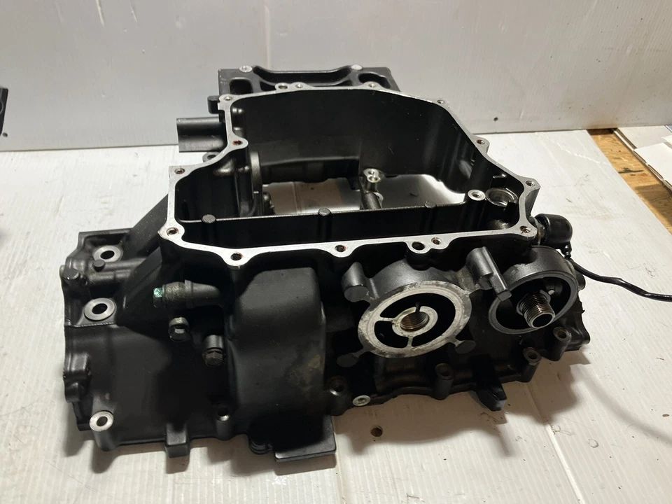 2008 Honda Cbr1000rr Crankcase (See Pics)  (OEM) - Image 2 of 4