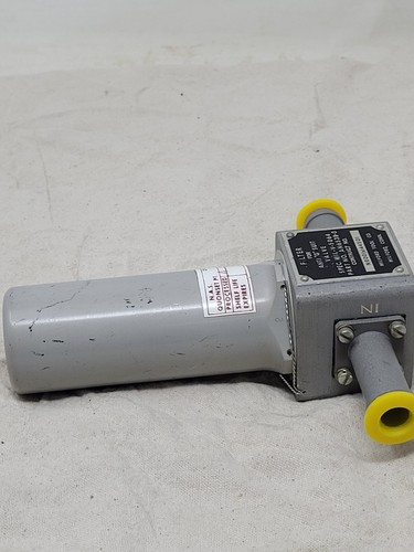 vintage aviation filter anti G suit valve n600(a)44501 - Bild 6 von 9