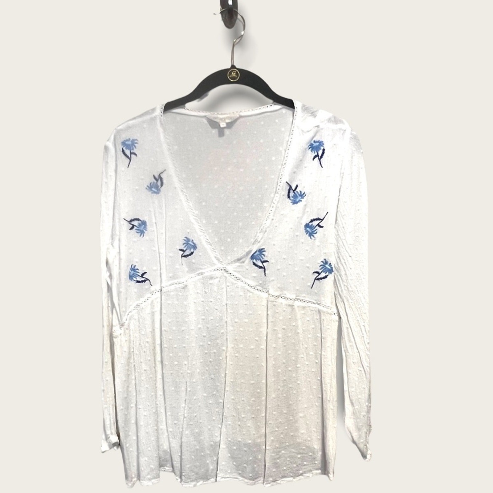 Amaryllis Clip Dot V-Neck Embroidered Peasant Blouse in Size PXL