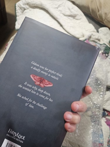 Fairyloot Rebel Witch by Kristin Ciccarelli SIGNED - Picture 6 of 6