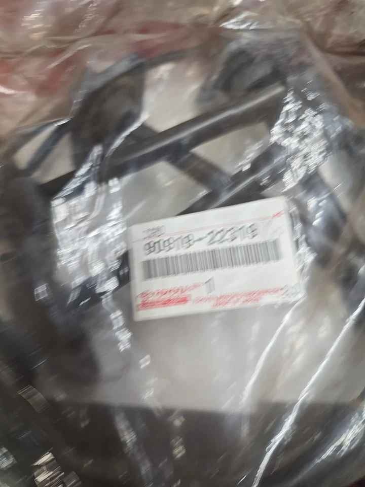 TOYOTA GENUINE 90919-22319 Cord Set, Coil & Spark, W/Resistive - Image 2 of 4