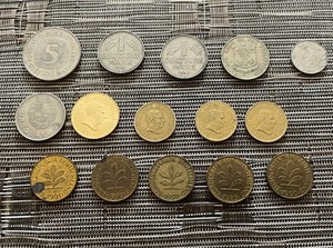 Deutschland, Philippines, Singapore, Uruguay Coin Collection Lot