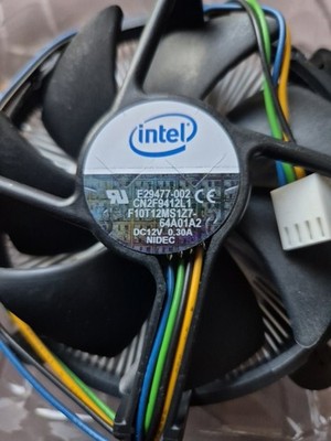 INTEL CPU Lüfter und Kühlkörper E29477-002 