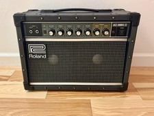 Roland JC-22 Jazz Chorus 2-Channel 30-Watt 2x6.5" Guitar Combo Amplifier
