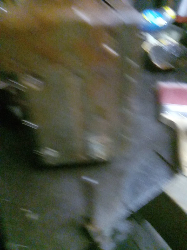 Rádio AM PB Buick 1950-51 Special, Super, Roadmaster Sonomatic 6VBuick 980868 - Imagem 3 de 4