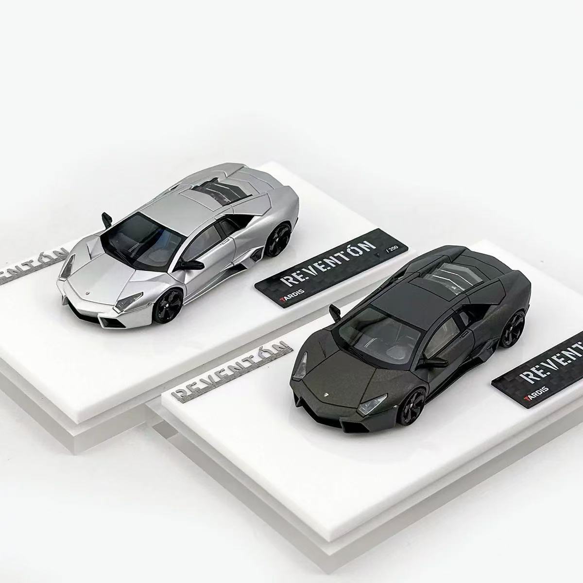 TARDIS 1:64 Lamborghini Taurus REVENTON Limited Edition