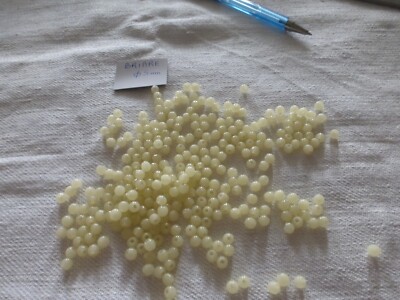 Lot De 300 Perles Anciennes De Briare - Couleur Tilleul - Ronde 5 Mm - Fond De Stock
