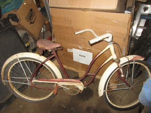 Vintage 1960'S Amf  Roadmaster  Woman's 26" Bicycle