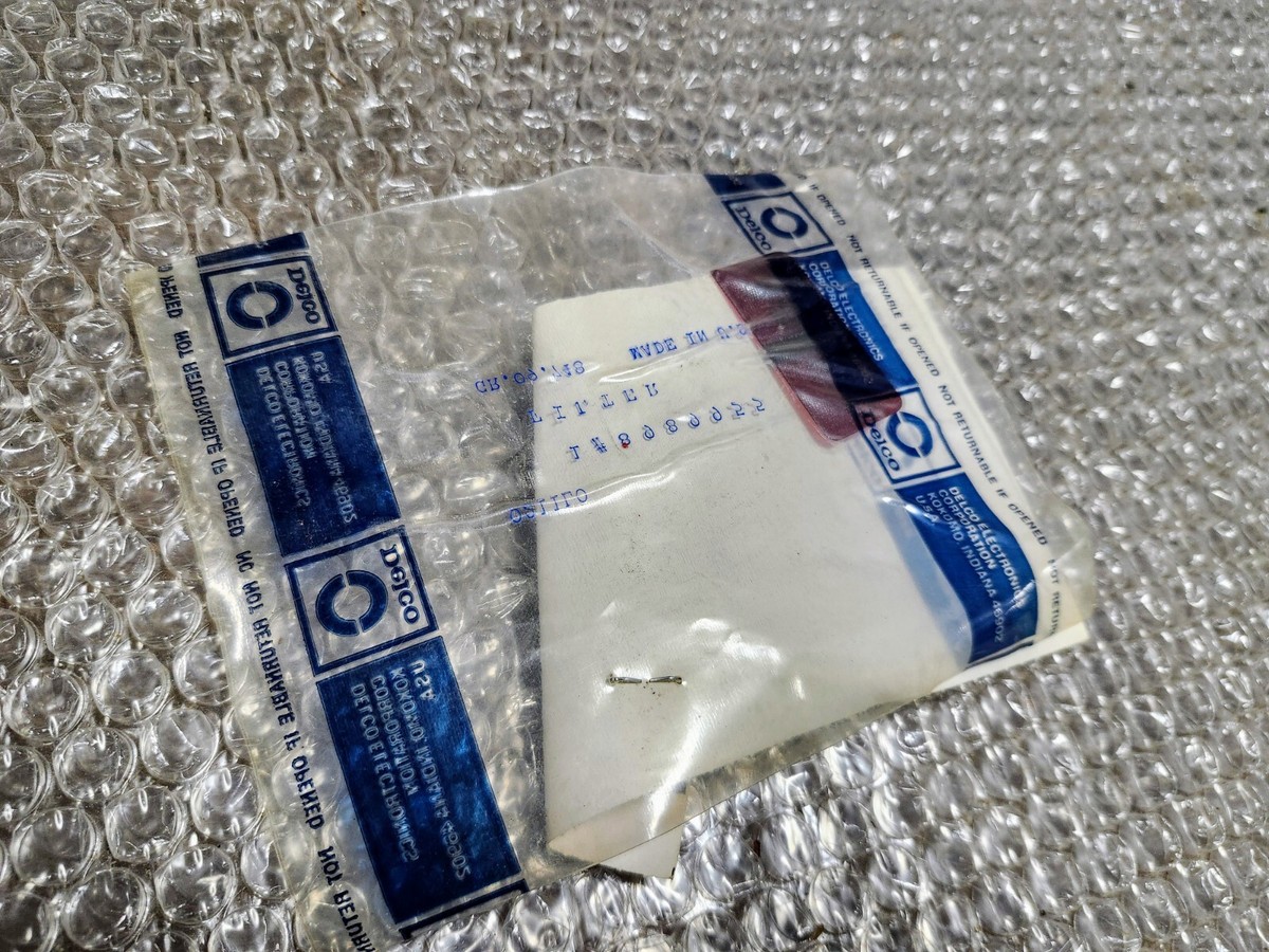 Fasten Seatbelts Center Cluster Warning Light Lens For 1977-1979 Corvette – Mid America Motorworks