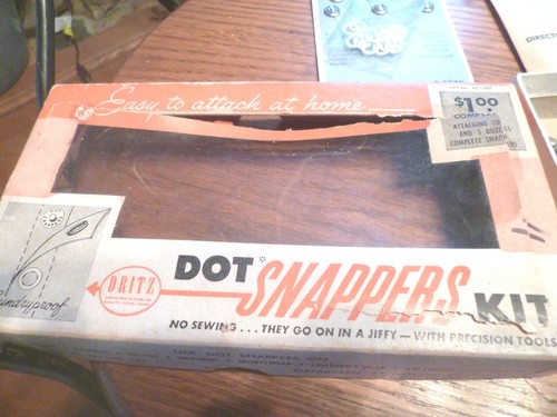 Vintage Dritz Dot Snappers Kit Original Box w/instructions & Scoville Fasteners - Picture 3 of 6