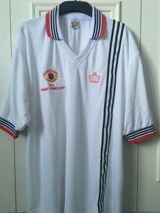 man utd 1977 away shirt