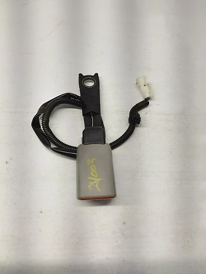 Fivela de cinto de segurança dianteira esquerda Toyota Camry 2007-2011 56458 A 10 fabricante de equipamento original - Imagem 2 de 4