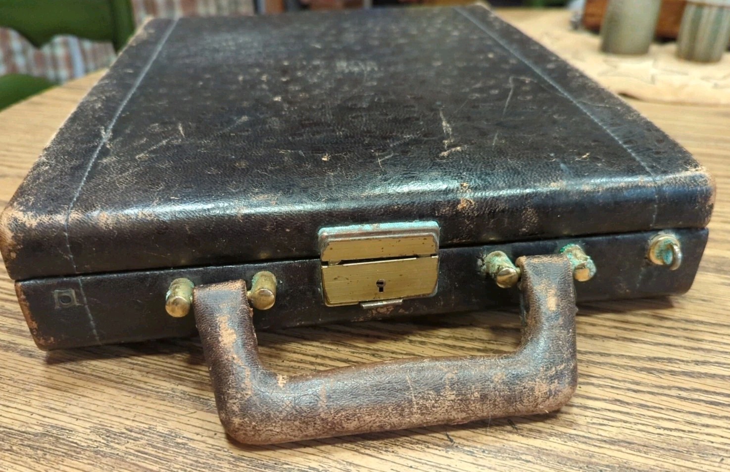 Vintage Unique Rectangular Briefcase Ostrich Embo… - image 2