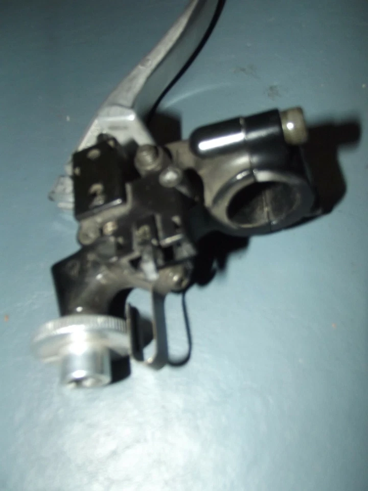 Kawasaki Ninja ZX-12R 2002-2003 montaje palanca embrague 46076-1253 Foto 3 de 4