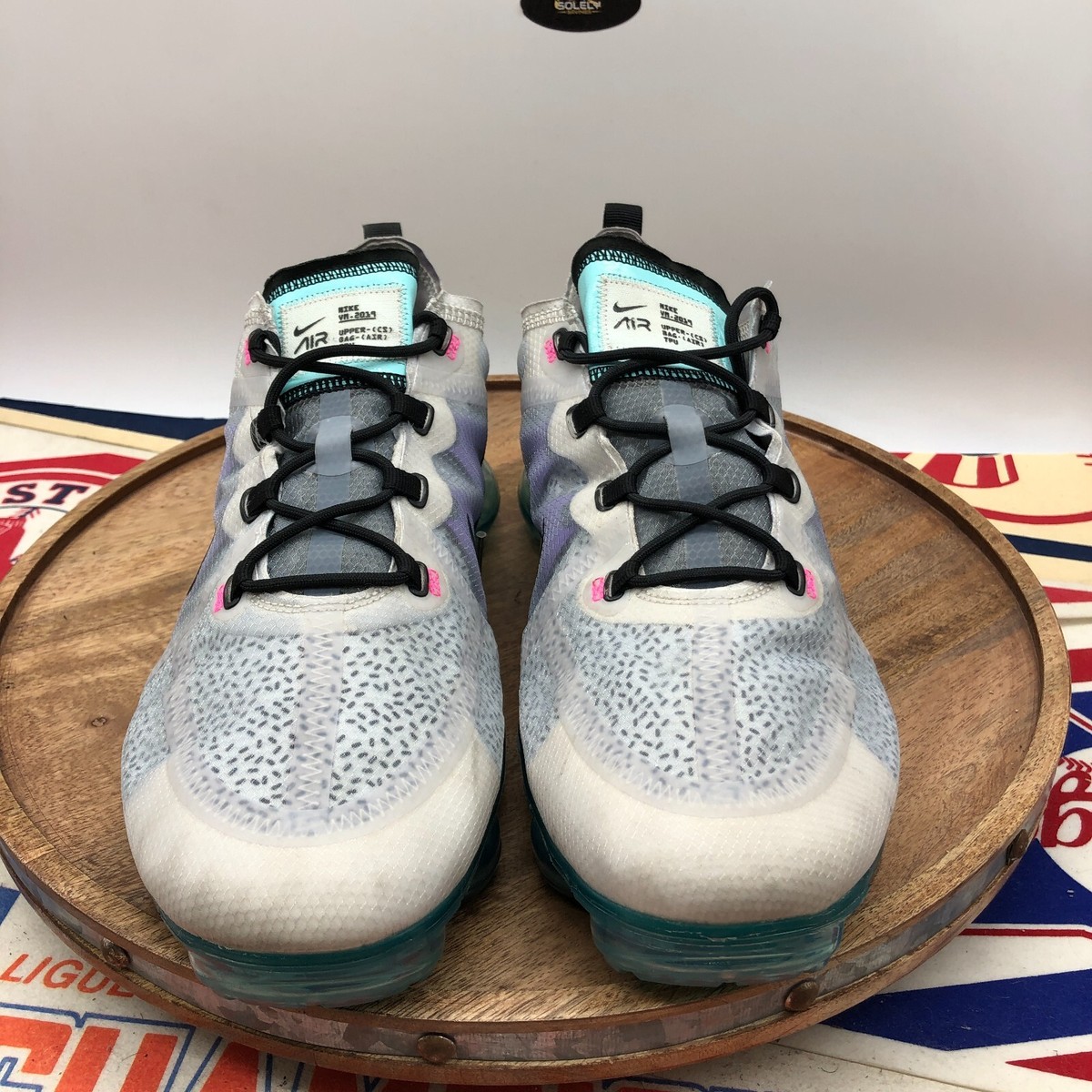 Nike Air VaporMax 2019 Dragonfruit AR6631 Size 6 Excellent Condition Nike Air VaporMax 2019 Dragonfruit AR6631 | Mercari main image 2