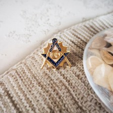 Distintivo spille da bavero massonico massone bussola blu e quadrato G 1,9*1,9 cm