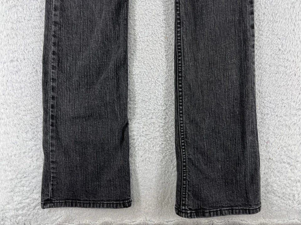 Pantalones de mezclilla Fabulosity para mujer 3 negros acampanados pedrería adornados Foto 4 de 4