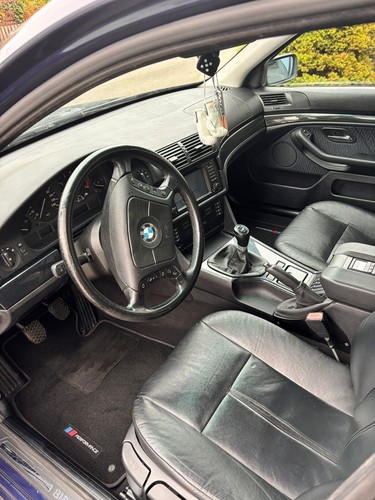 BMW E39 523i Montrealblau Metallic - Bild 6 von 8