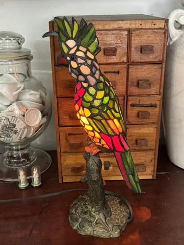 Vintage Tiffany Style Stained Glass Parrot Table Lamp 17” x 8” excellent