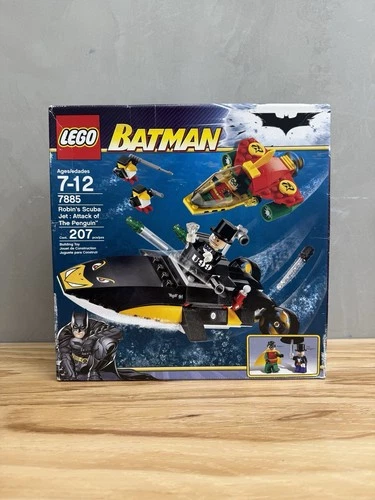 LEGO Batman 7885 Robin's Scuba Jet: Attack of the Penguin Sealed Retired Set