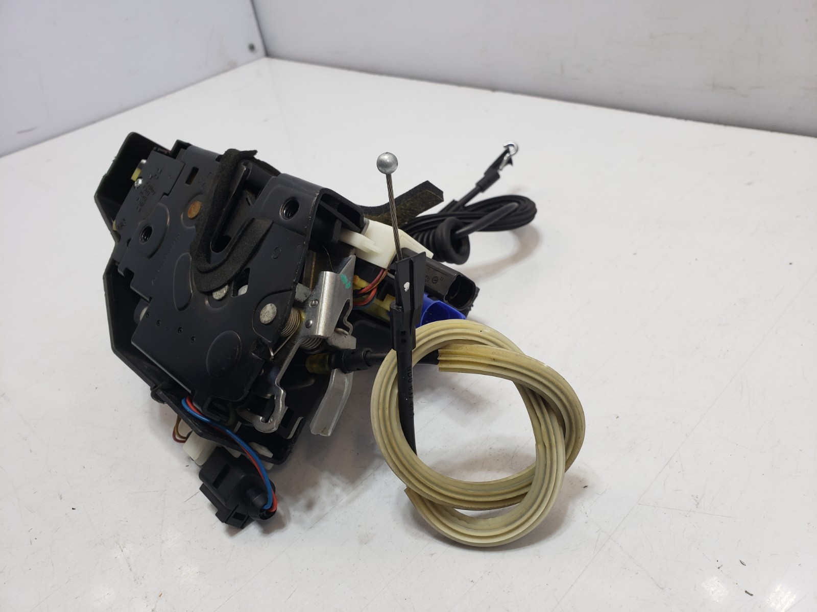 ✅03-12 OEM Bentley Continental GT GTC Front Left Driver Door Lock Latch Actuator
