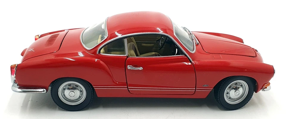Minichamps 1/24 Scale 101025D - Volkswagen Karmen Ghia - Red - Image 4 of 4