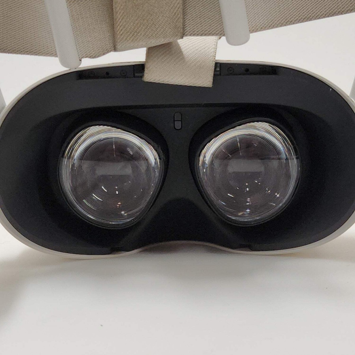 Oculus Quest 2 256GB Standalone All-in-One VR Headset KW49CM for