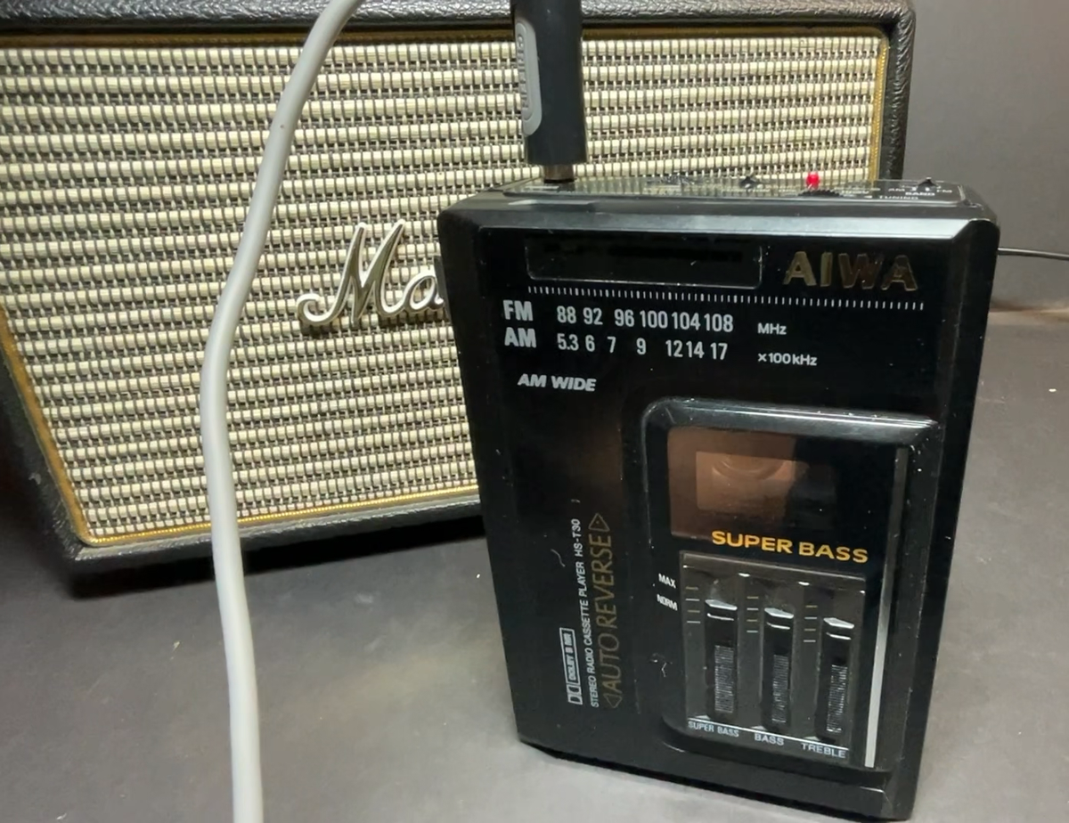 Aiwa HS-T30 Portable Cassette Player AM/FM Radio - SHIPPING