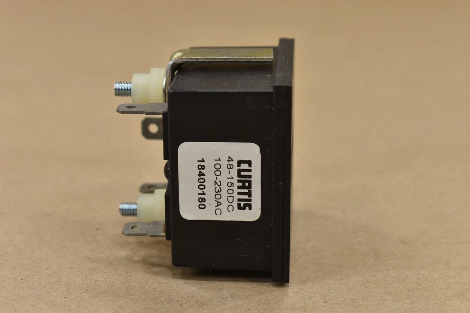 Medidor de horas digital Curtis 18400180, serie 700, 1/10 horas, 48-150 DC, 100-230AC Foto 2 de 4