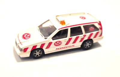 Wiking Volvo 850 Kombi ''AvD'' H0 1:87