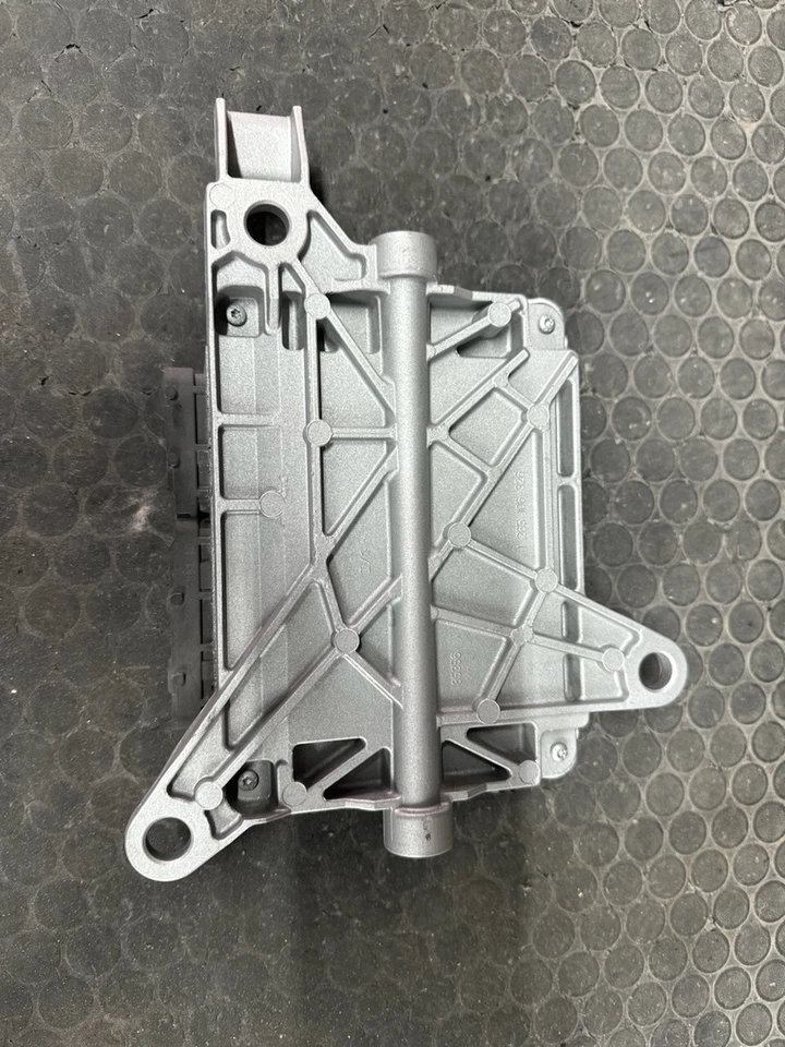 2004-2005 Chevy Silverado GMC Sierra 6.6L Duramax LLY FICM 8973037513 8973037511 - Image 2 of 2