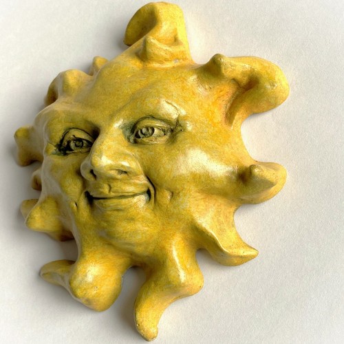 Cute Amber Sun Sculpture, Wall Art for All Seasons, Original Home Decor - Picture 3 of 11