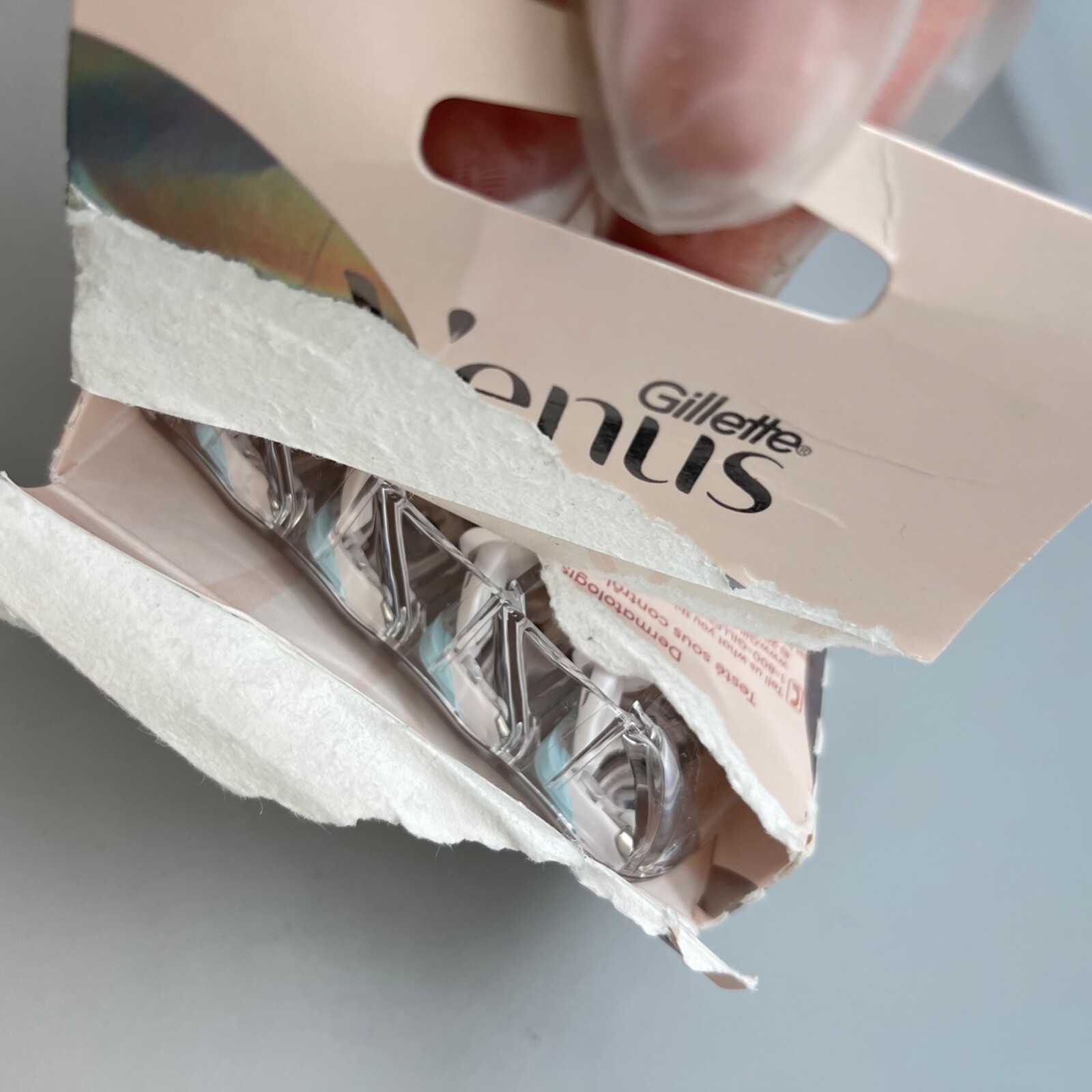 Gillette Venus for Bikini Pubic Hair and Skin Women Razors Damaged Box