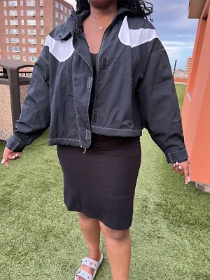 ジャケット・アウター NIKE BIG SWOOSH WOMENS JACKET Nike Womens Oversized Swoosh Logo Jacket Black/Fossil - US