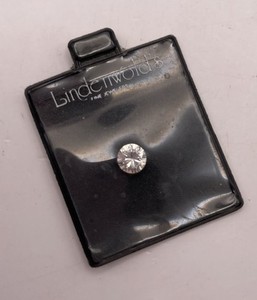 Vintage Lindonwald Fine Jewlers 1K Round Cubic Zirconia Fashon Stone